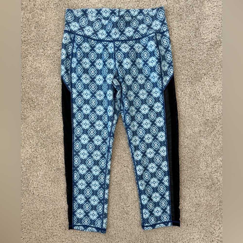 Leggings / Size Unknown / Fits like a 6